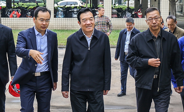 郑州市人大常委会主任白红战带队视察威廉希尔williamhill股份